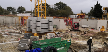 Arrivée de la grue sur le chantier Plaisance